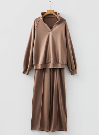 Polo Collar V-Neck Pullover and Drawstring Sweatpants Set